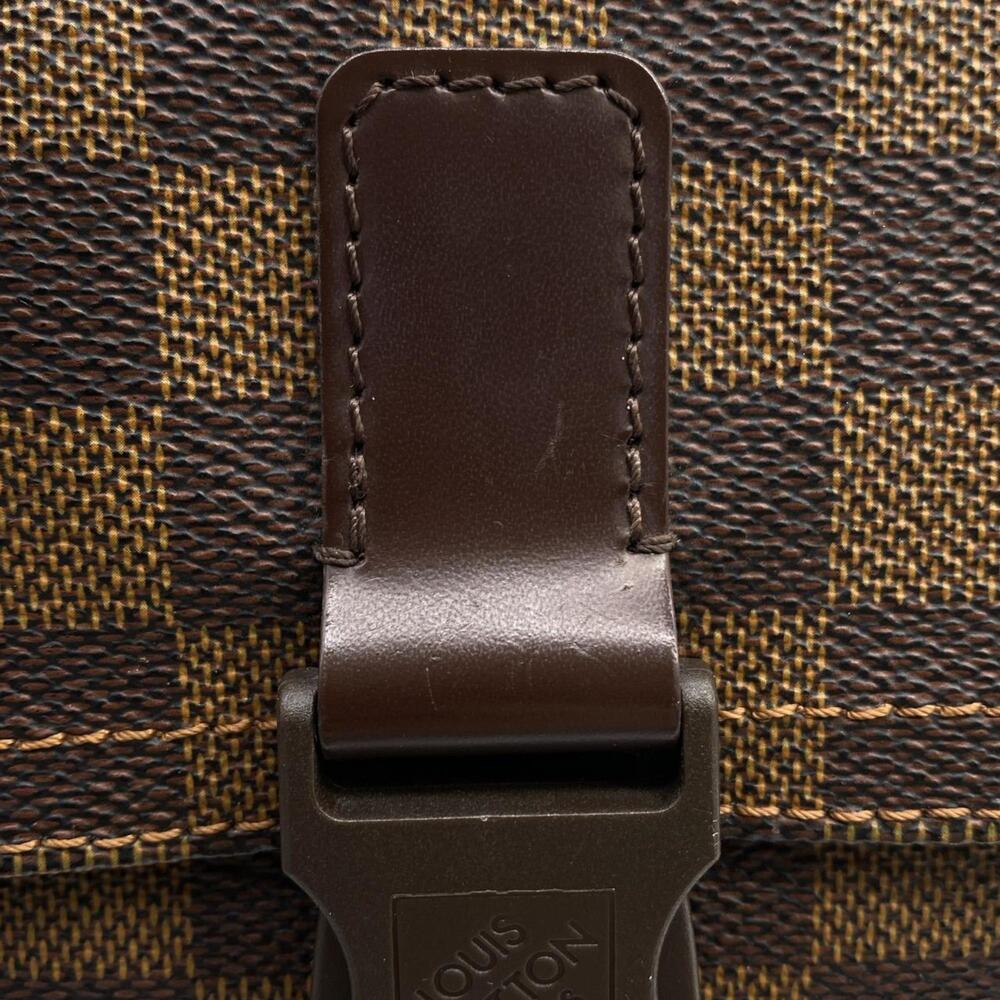 LOUIS VUITTON Authentic Brown Damier Pochette Shoulder Bag - Picture 4 of 8